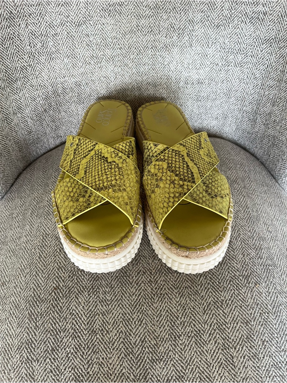 Franco Sarto Barb Yellow Snake Print Platform Sandals Women’s Size 9